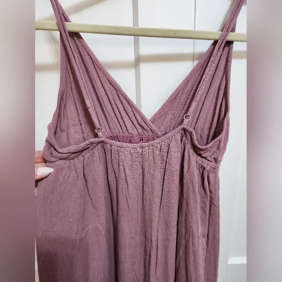 Elegant Mauve Maxi Dress - Picture 2 of 4